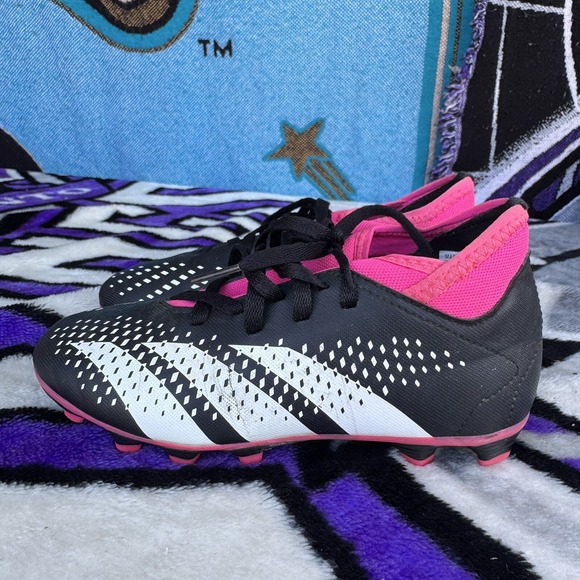 Size 1y - Adidas GW4619 Unisex Predator Accuracy .4 - Picture 1 of 7
